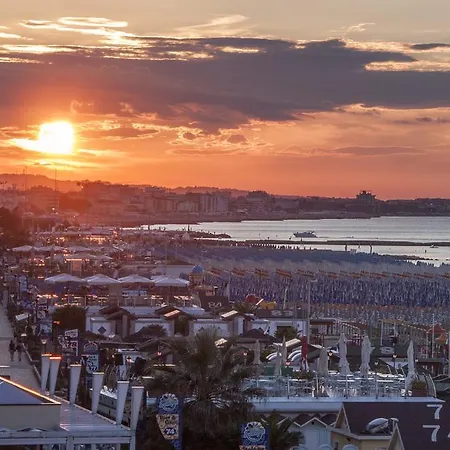 In Centro Vicino Al Mare Apartment Cattolica