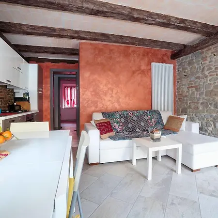 In Centro Vicino Al Mare Apartment *