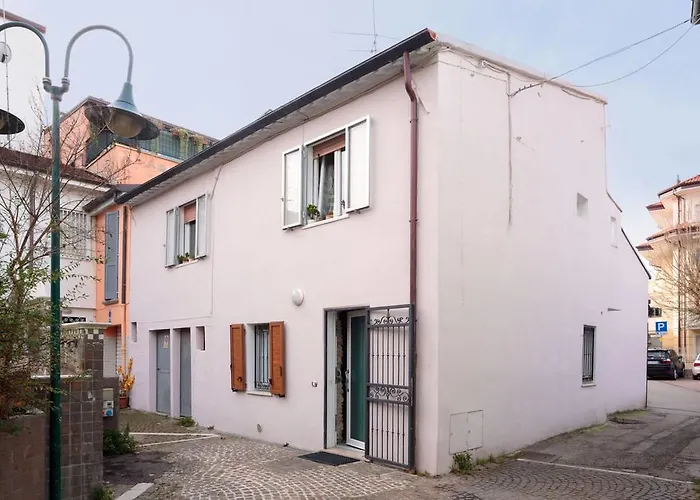 Apartment In Centro Vicino Al Mare Cattolica